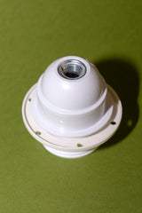 Portalámparas con camisa semiroscada