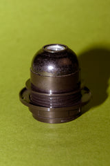 Portalámparas con camisa semiroscada